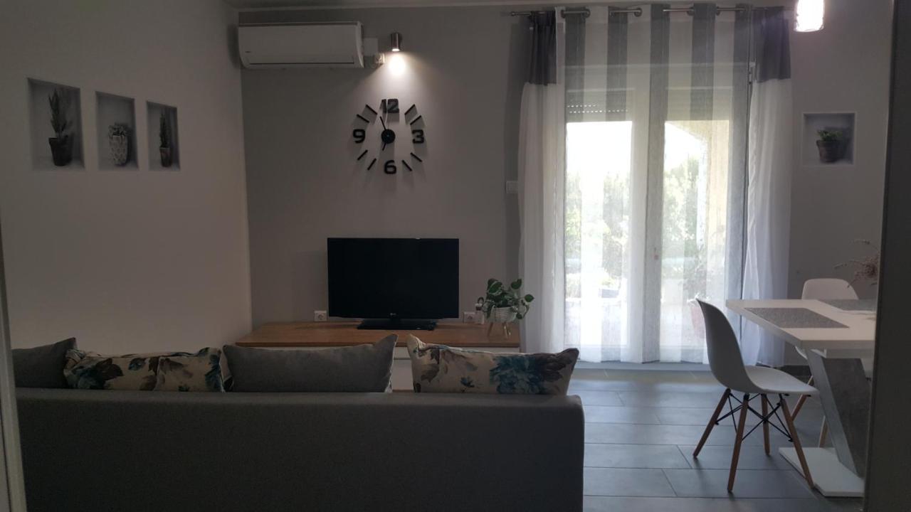 Andela Home - Krka Waterfalls Lozovac Ngoại thất bức ảnh