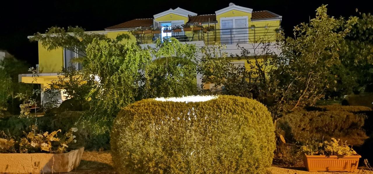 Andela Home - Krka Waterfalls Lozovac Ngoại thất bức ảnh