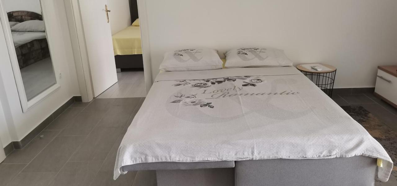 Andela Home - Krka Waterfalls Lozovac Ngoại thất bức ảnh